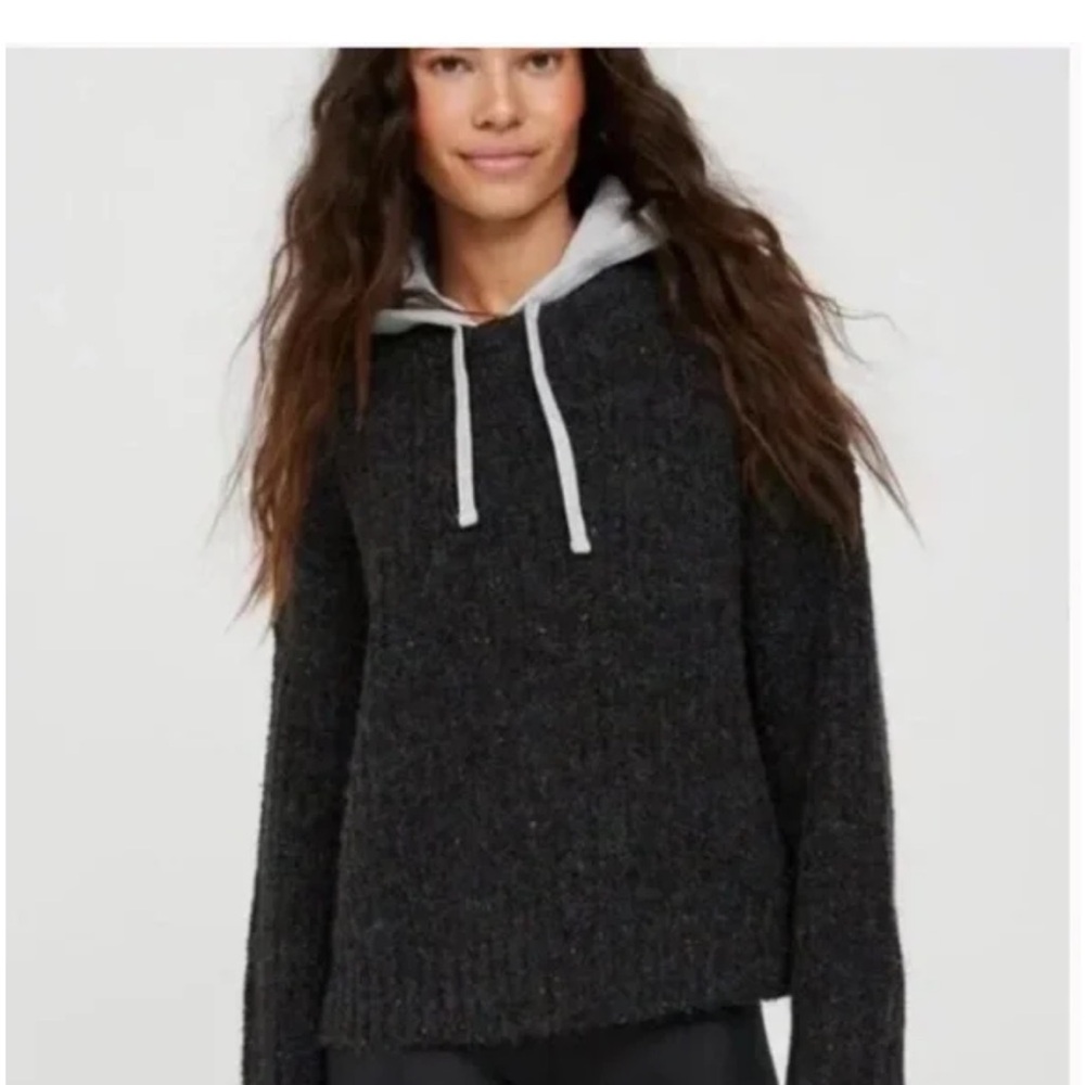 Aerie Black and Gray Women's Sweater, Never Worn, Size M
